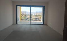 Modern key ready ground floor and mezzanine shop for rent in Ypsonas 