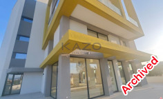 Modern key ready ground floor and mezzanine shop for rent in Ypsonas 