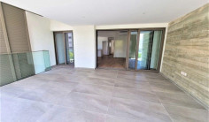 Spacious 3 bedrooms apartment to rent in Acropolis