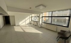Office in Faneromeni, Larnaca 