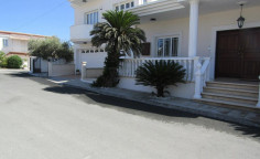 4 bedroom house in Aradippou, Larnaca 