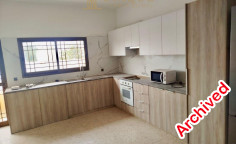 Spacious three bedroom apartment in central Chloraka 