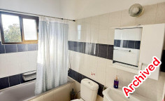 Spacious three bedroom apartment in central Chloraka 