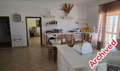 Commercial to rent in Deryneia
