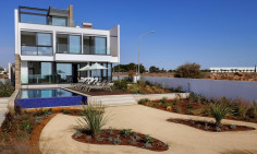 5 bedrooms house for sale in Agia Thekla
