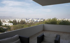 Spacious Egkomi villa with gym and garden 