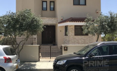 Luxury 3 bedrooms villa with swimming pool for sale in Agios Athanasios