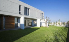Large 3 bedroom villa for sale in Aradippou