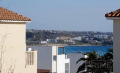 Luxury 3 bedrooms villa with swimming pool for sale in Coral Bay
