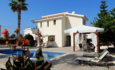 3 bedroom villa for sale in Coral Bay