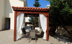 3 bedroom villa for sale in Coral Bay