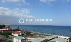 Large 2 bedroom apartment for sale in Mackenzie Beach