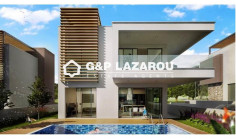 Large 3 bedroom house with swimming pool for sale in Pyrgos