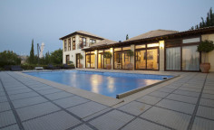 4 bedroom furnished bungalow with swimming pool for sale in Aphrodite Hills