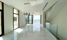 5 bedroom villa with swimming pool for sale in Chloraka