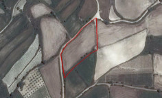Spacious land for sale in Polemi, Paphos