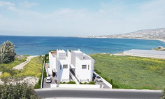 Spacious 4 bedroom villa with swimming pool for sale in Kissonerga