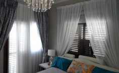 Spacious 5 bedroom house with swimming pool for sale in Pyrgos