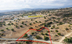 Residential 3679 m2 for sale in Maroni, Larnaca