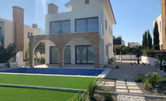 Luxury 5 bedroom furnished villa with swimming pool for sale in Agia Thekla