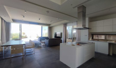 5 bedroom furnished villa with swimming pool to rent in Chloraka