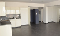 Large 3 bedroom apartment for sale in Kaimakli