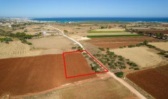 Land 4033 m2 for sale in Liopetri, Famagusta