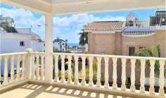 Luxury 3 bed house with swimming pool for sale in Agia Thekla