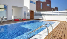 Lovely 3 bedroom house with swimming pool for sale in Agia Triada