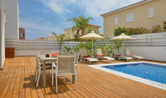 Spacious 3 bedroom house with swimming pool for sale in Agia Triada