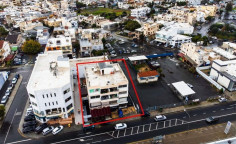 Beautiful commercial for sale in Omonia