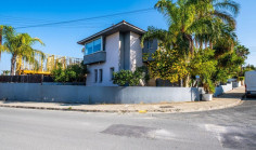 Spacious 3 bedroom house for sale in Dali