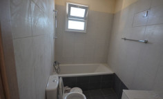 Large 3 bedroom house for sale in Coral Bay