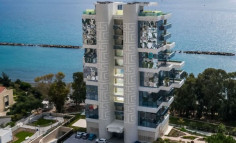 4 bedrooms apartment with swimming pool for sale in Amathus area