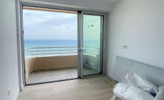 Sea view apartment in finikoudes, Larnaca 