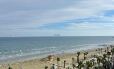 Sea view apartment in finikoudes, Larnaca 