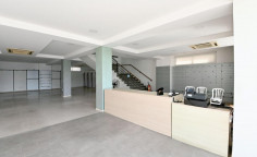 Shop to rent in Sotiros