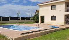 3 bedroom house with swimming pool to rent in Erimi