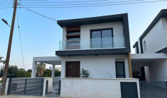 3 bedroom house for sale in Zakaki