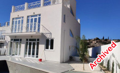 3 bedroom furnished house with swimming pool to rent in Pyrgos