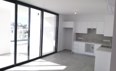 Captivating 3-bedroom apartment with breathtaking sea view in Mackenzie, Larnaca 
