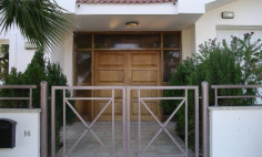 6 bedroom house with swimming pool for sale in Laiki Lefkothea