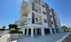 Lovely 3 bedroom apartment with swimming pool for sale in Germasogeia Tourist Area