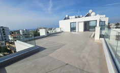 Beautiful 2 bed penthouse with swimming pool for sale in Universal