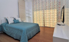 Luxury 5 bedroom furnished house with swimming pool for sale in Coral Bay