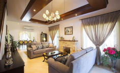 4 bedroom unfurnished villa with swimming pool for sale in Souni