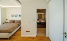 Luxury 4 bedrooms apartment with swimming pool for sale in Agios Tychonas