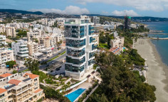 Luxury 4 bedrooms apartment with swimming pool for sale in Agios Tychonas