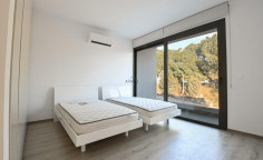 3 bedrooms villa with swimming pool for sale in Pyla