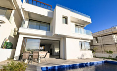 3 bedrooms villa with swimming pool for sale in Pyla